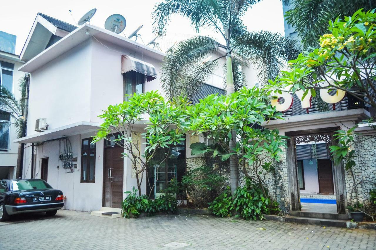 Oyo 107 Kusuma Kemang Suite Jakarta Exterior photo