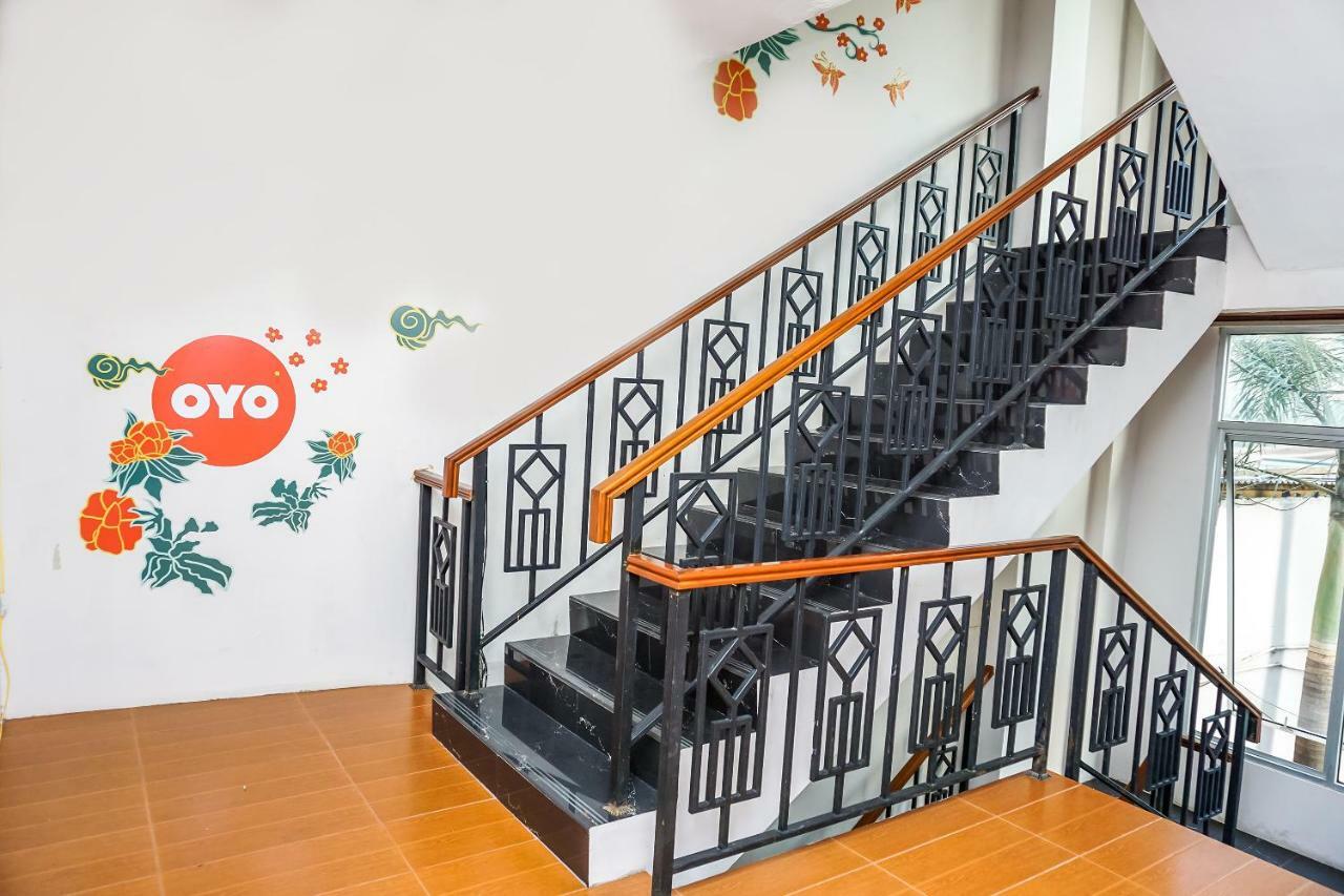 Oyo 107 Kusuma Kemang Suite Jakarta Exterior photo